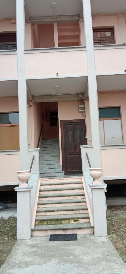 Ferienwohnung Interno 12 Vercelli Exterior foto